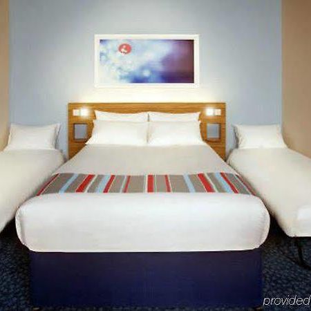 Travelodge Edinburgh Central Waterloo Place Экстерьер фото