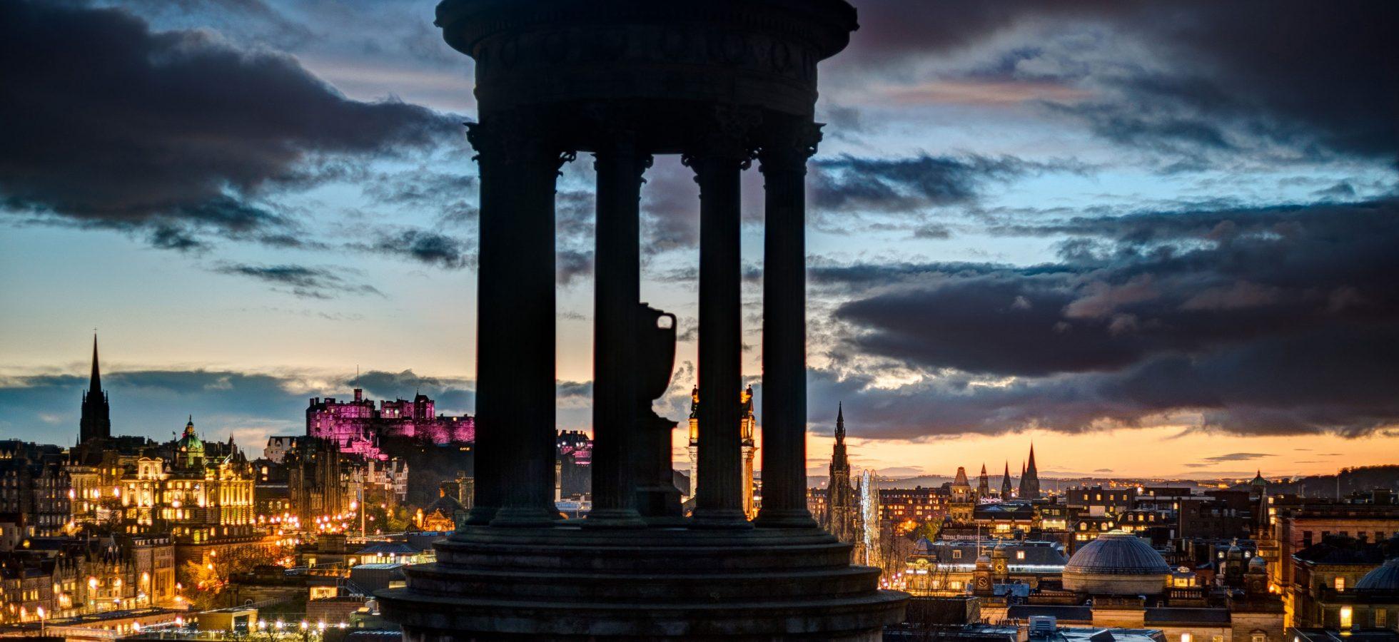 Travelodge Edinburgh Central Waterloo Place Экстерьер фото