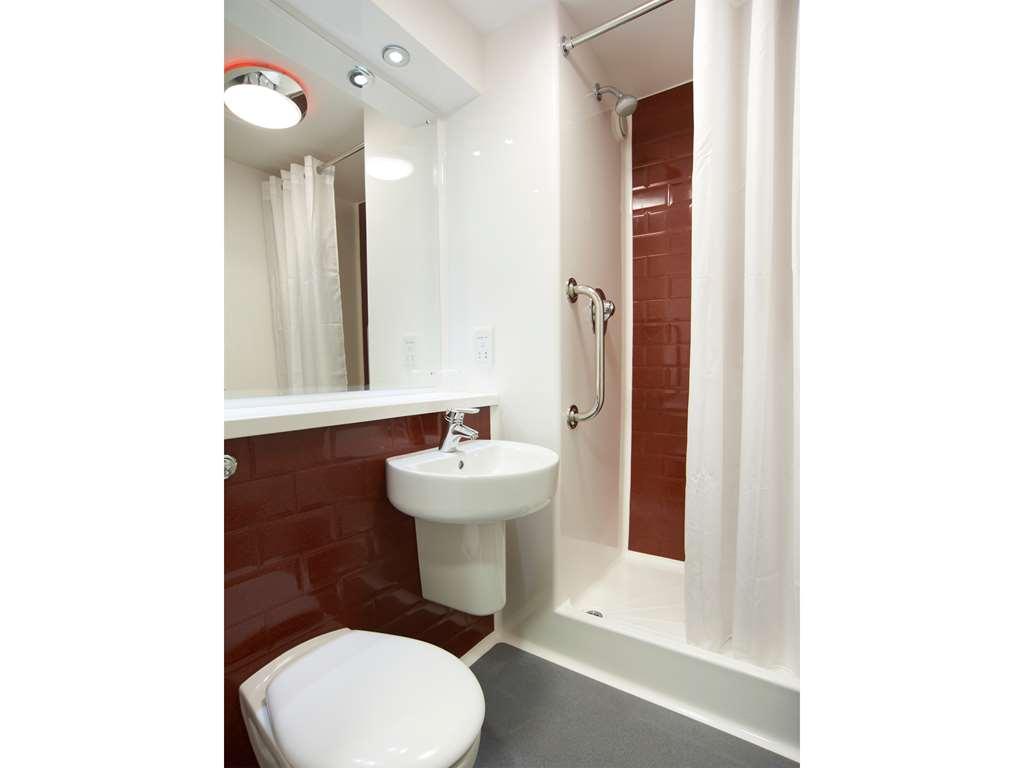 Travelodge Edinburgh Central Waterloo Place Номер фото
